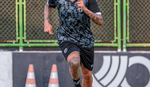 Dentinho é o mais novo jogador do Amazonas FC
