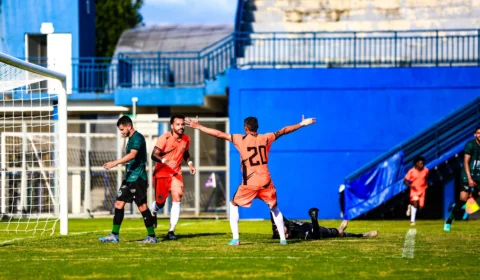 Felipe Clemente desencanta, Manauara aplica goleada no Manaus e engata quinta seguida na Série D