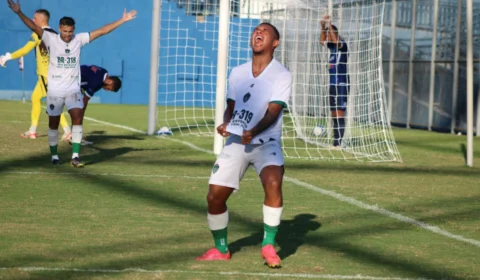 Manaus vence São Raimundo (RR) por 2 x 0 e entra na zona de classificação da Série D