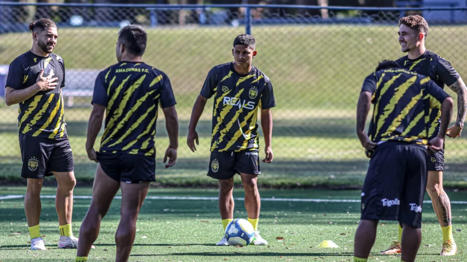 Depois de dois jogos fora e quatro pontos na bagagem, Amazonas recebe o Guarani/SP no Carlos Zamith