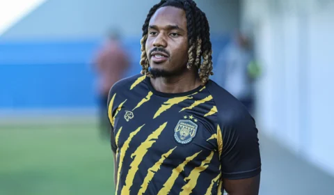 Amazonas anuncia atacante belga Josh Eppiah para Série B,