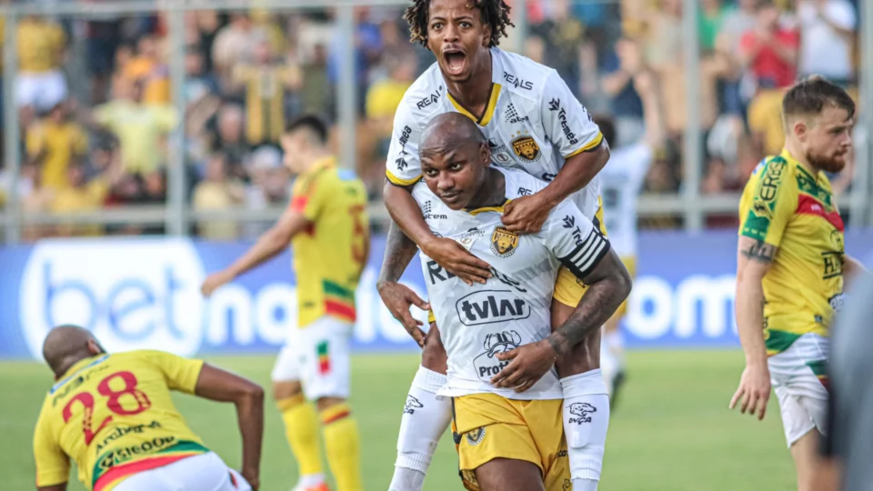 Amazonas enfrenta o Brusque em Itajaí (SC) de olho no G4 da Série B