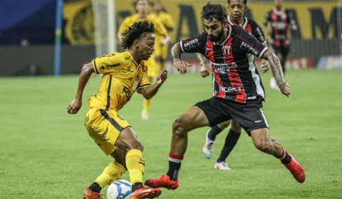 Ênio desperdiça pênalti e Amazonas cai para o Botafogo/SP na Arena da Amazônia