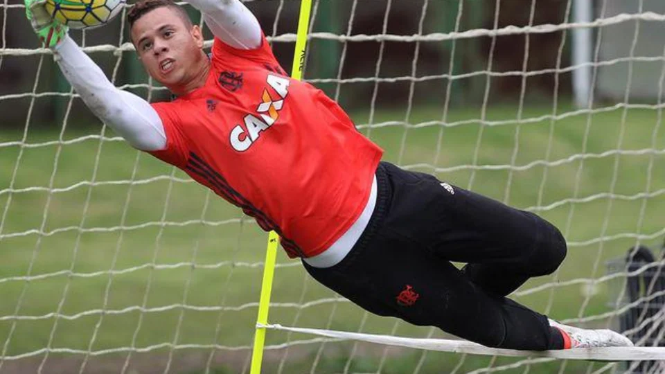 João Lopes é o novo reforço do Amazonas para 2025