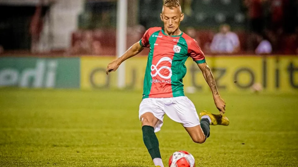 Diogo Carlos é o novo reforço do Amazonas F C para a temporada 2025