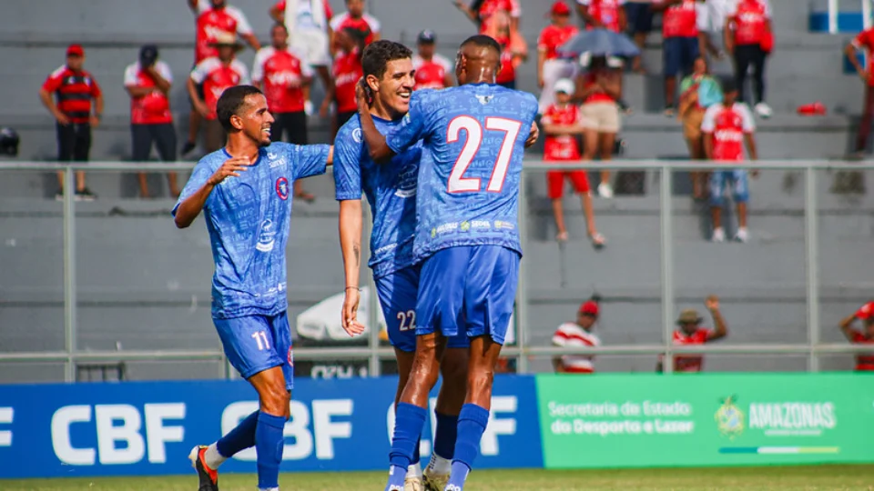 Parintins vence o Princesa por 2 x 1 e vai enfrentar o Manaus na semifinal do primeiro turno