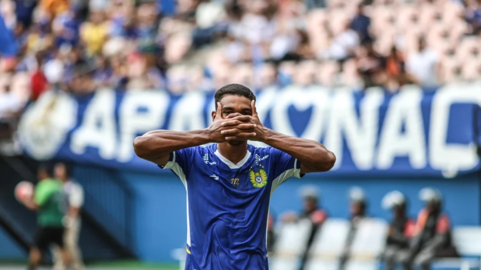 Nacional vence o Sete com facilidade e chega a sete pontos no Amazonense