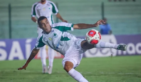 Amazonas FC contrata lateral canhoto Alyson, que estava no Boa Vista (RJ)