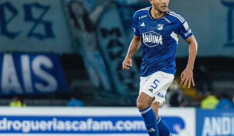 Volante  colombiano Larry Vasquez é anunciado pelo Amazonas FC