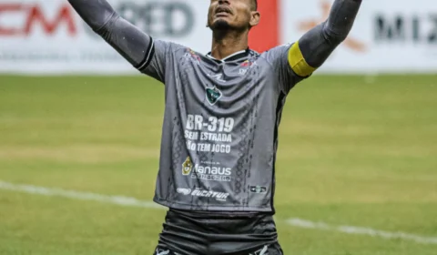 Manaus leva susto, vence o Parintins nos pênaltis e vai à final do primeiro turno