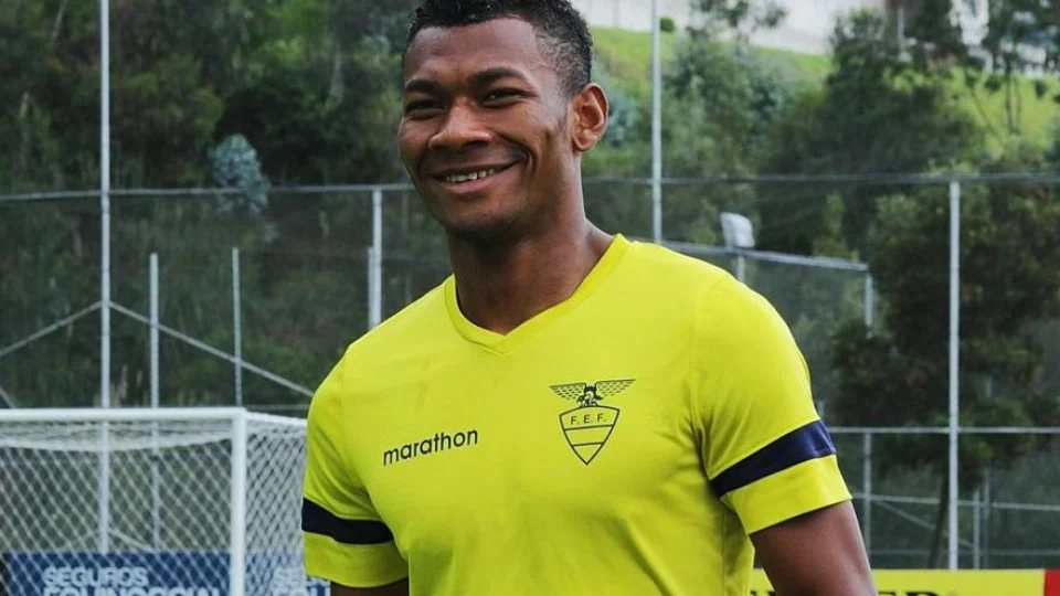 Amazonas FC oficializa a chegada de atacante equatoriano