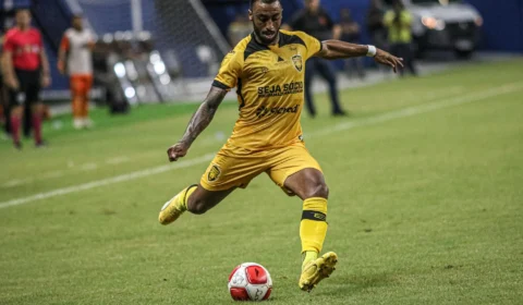 Carlos Akapo é o primeiro jogador da história do Amazonas a ser convocado