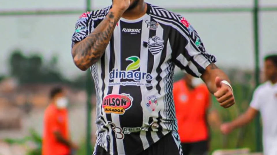 Depois de Vicente, Nacional FC prepara o anúncio do atacante Wendel, que vem do Comercial de SP