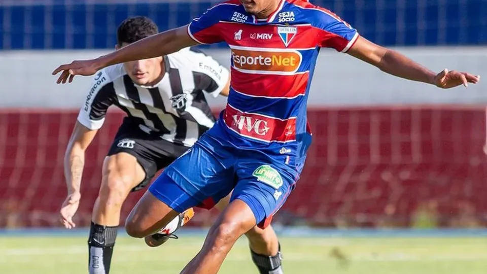 Manauara contrata atacante de área Erick Cunha para a Serie D