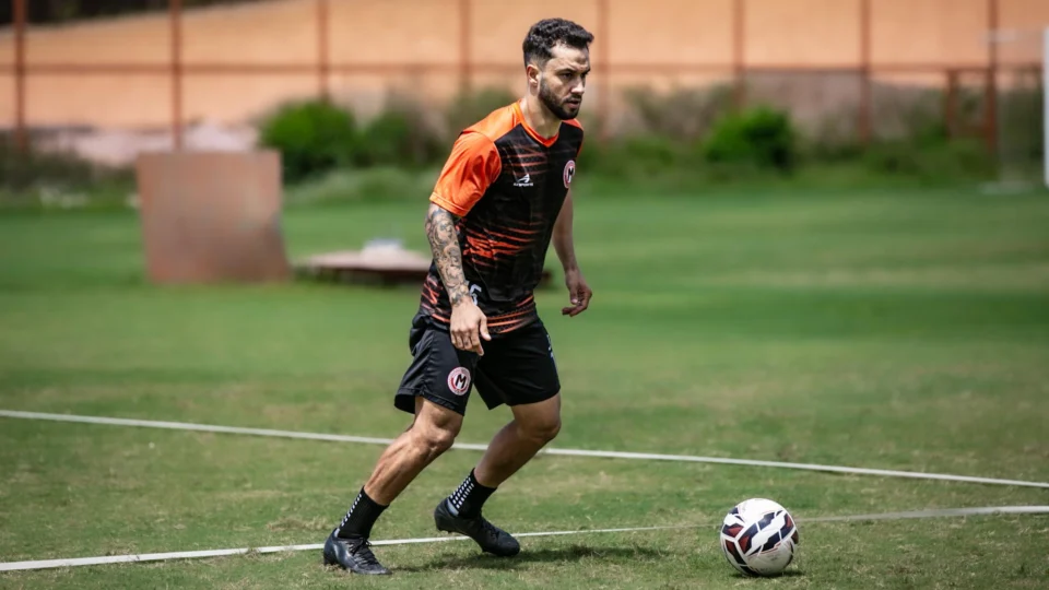 Manauara anuncia David Peninha para sequêcia da temporada