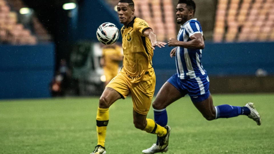 Amazonas perde em casa para o Avaí por 2 a 0