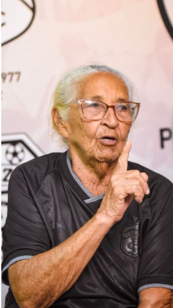 84 anos de amor pelo Treze: a paixão de Dona Zefinha que atravessa gerações