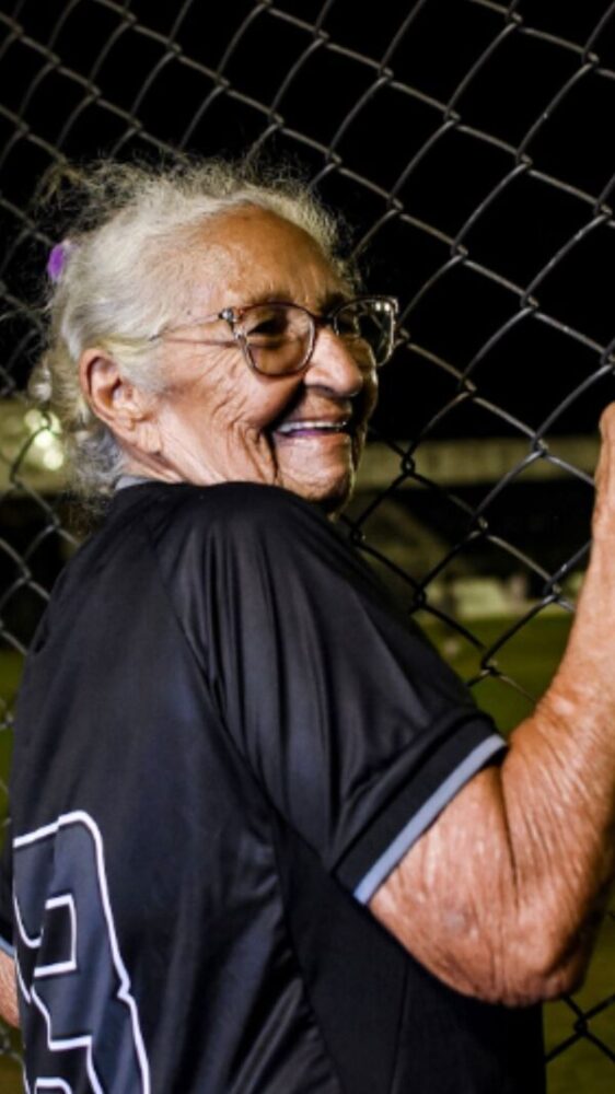 84 anos de amor pelo Treze: a paixão de Dona Zefinha que atravessa gerações