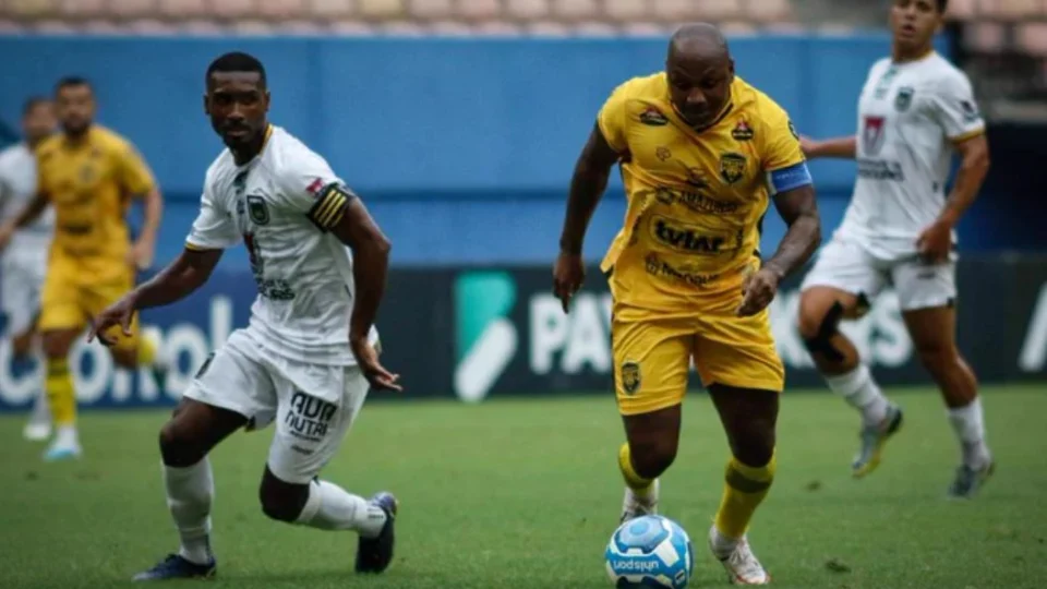 Amazonas bate Volta Redonda no Carlos Zamith e sobe na tabela da Série B