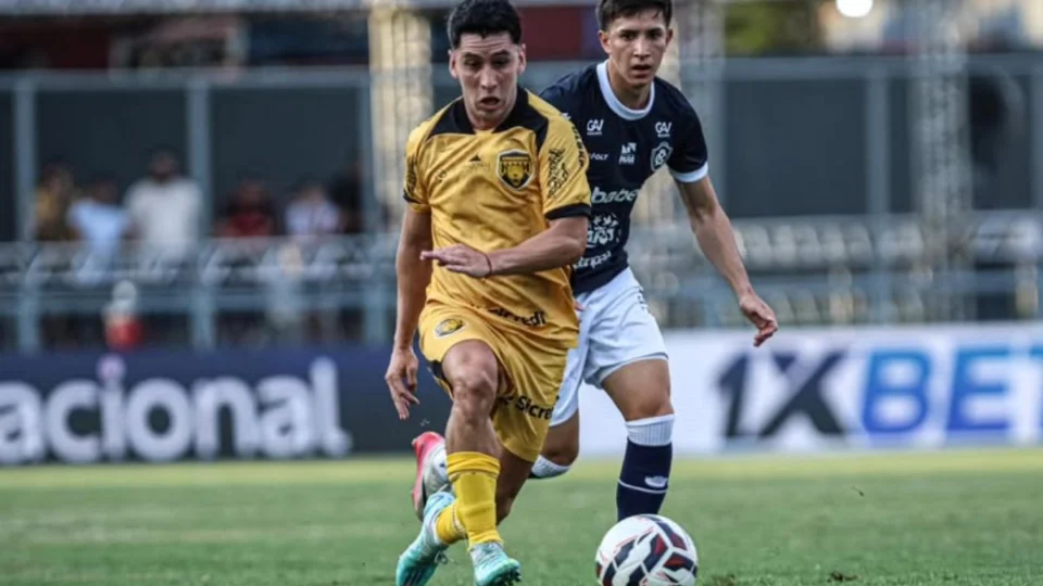 Amazonas: vitória não tira do Z-4, mas mantém sonho de permanência vivo na Série B