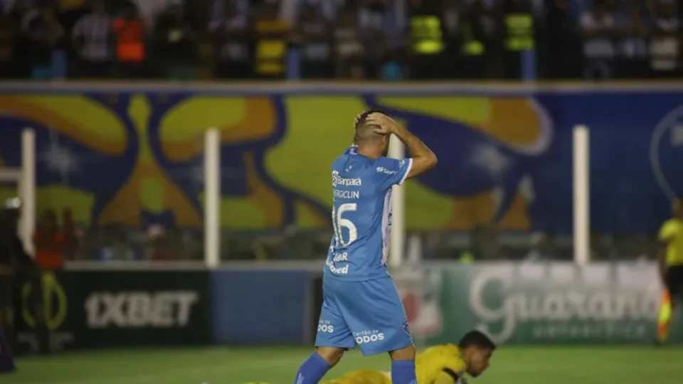 Paysandu é rebaixado para a Série C após derrota para o Atlético-GO