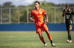 Pedro Colina renova contrato com o Manauara para a temporada 2026