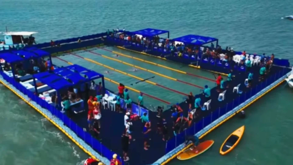 Paraíba World Beach Games realiza o primeiro Aquarace do mundo com piscina flutuante no mar