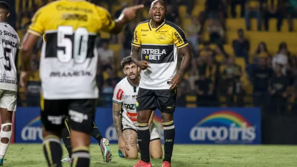 Amazonas enfrenta Criciúma pela Série B com reencontro de Sassá em Manaus