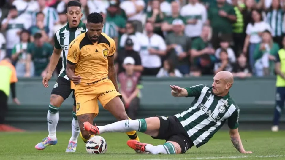 Coritiba pode confirmar título da Série B em Manaus neste domingo