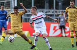 Botafogo-SP e Amazonas fazem duelo decisivo pela sobrevivência na Série B