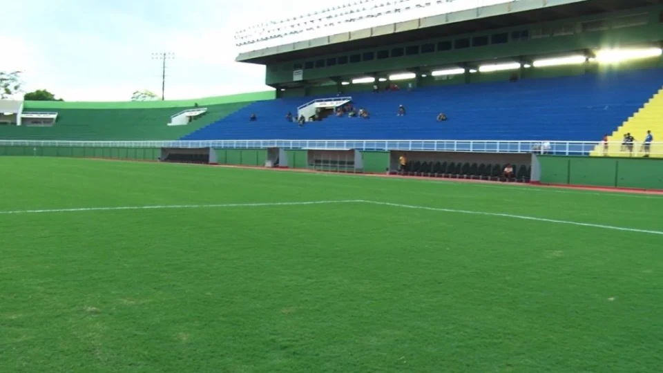 Após reforma de R$ 2 milhões, estádio Tonicão é reinaugurado em Rio Branco.