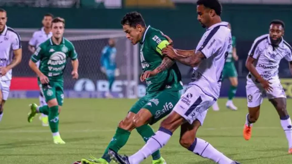 Remo e Chapecoense Fazem “Final Antecipada” no Baenão Rumo à Série A