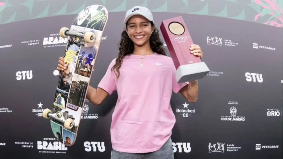 Leitura labial capta autoconfiança de Rayssa Leal antes de manobra decisiva