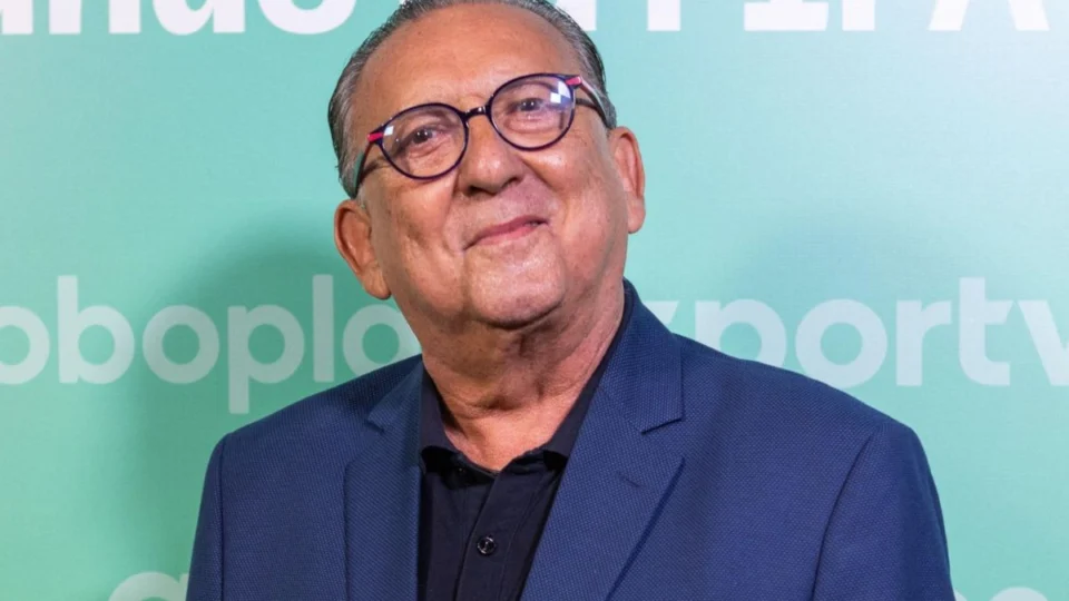 Galvão Bueno é hospitalizado em SP para tratar pneumonia