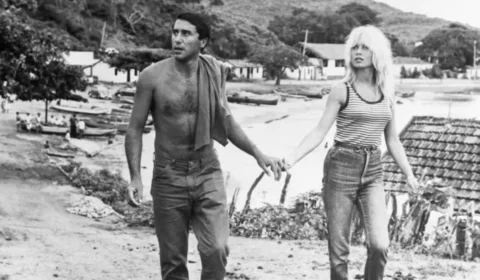Brigitte Bardot namorou jogador do Flamengo que trouxe a atriz para Búzios.