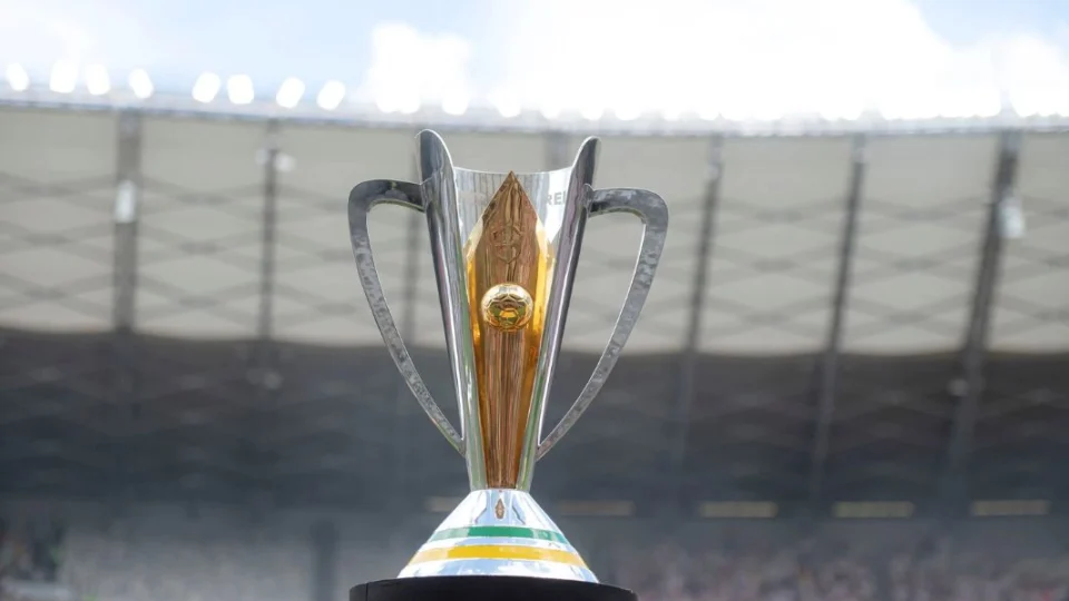 Fake news sobre Supercopa Rei em Manaus acende alerta sobre venda irregular de ingressos