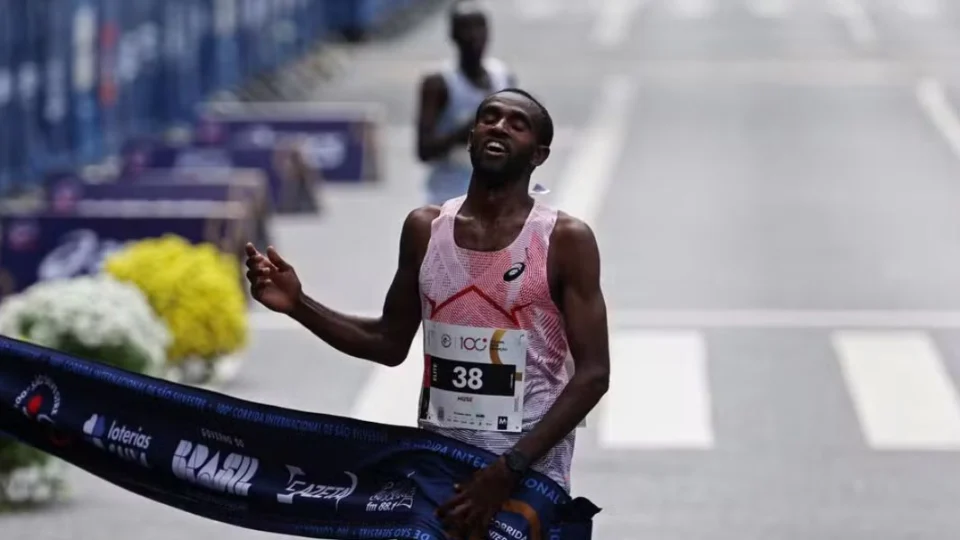 Muse Gizachew e Sisilia Panga dominam São Silvestre com brasileiros em terceiro