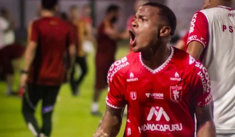 Chuva, raça e emoção marcam empate entre Princesa e Amazonas no Amazonense