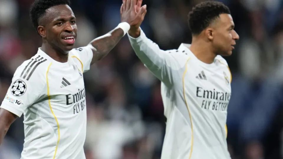 Vinícius Júnior brilha e Real Madrid massacra o Monaco por 6 a 1 na Champions League