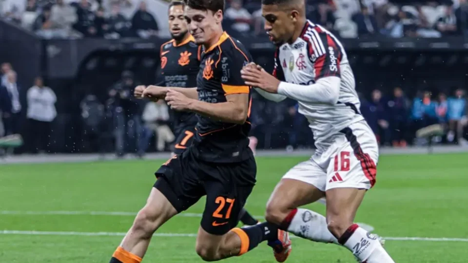 Flamengo e Corinthians voltam a decidir a Supercopa do Brasil após 34 anos