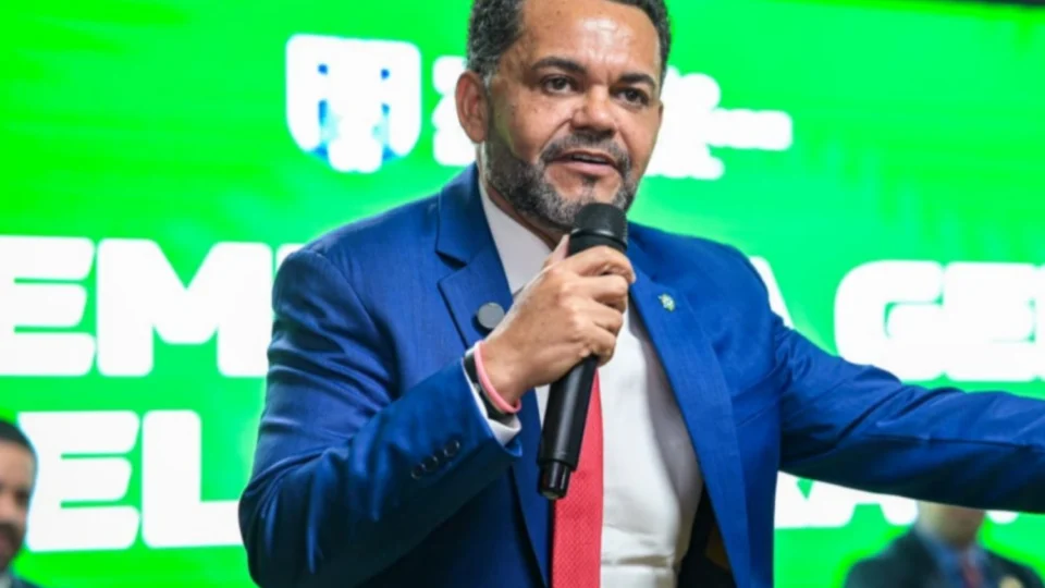 Ednailson Rozenha é reeleito presidente da FAF até 2030