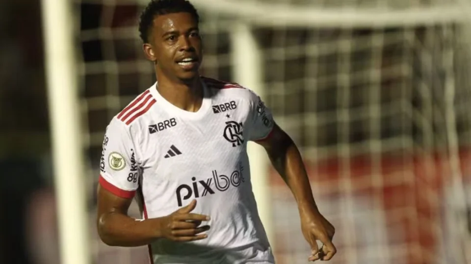 Remo anuncia Carlinhos por empréstimo do Flamengo e reforça elenco para 2026