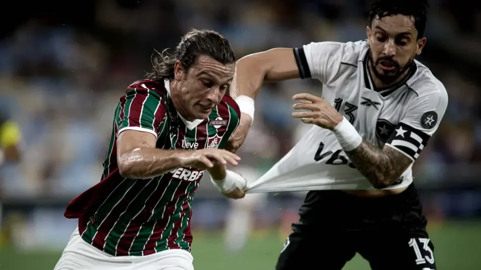 Fluminense vence Botafogo por 1 a 0 e segue invicto no Brasileirão