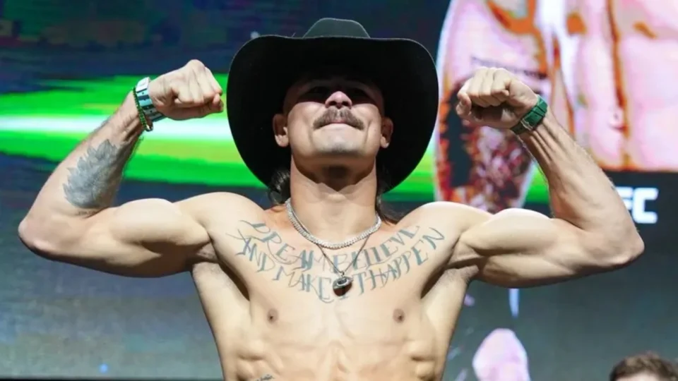 Comunidade do Mutirão se reuniu em festa para torcer por Diego Lopes no UFC