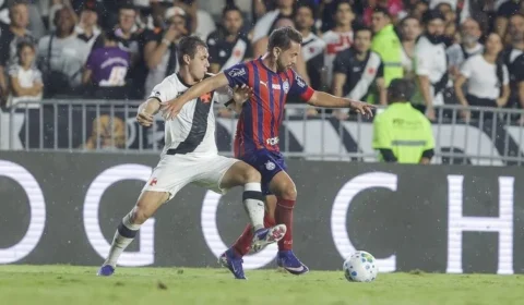 Bahia surpreende em São Januário e Vasco vai para Z4; estreia de Spinelli empolga torcida