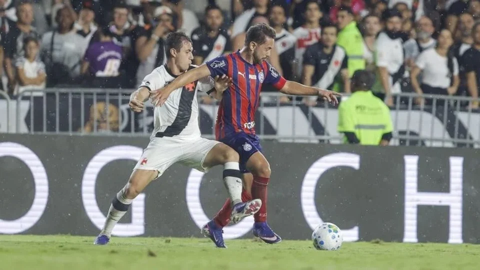 Bahia surpreende em São Januário e Vasco vai para Z4; estreia de Spinelli empolga torcida