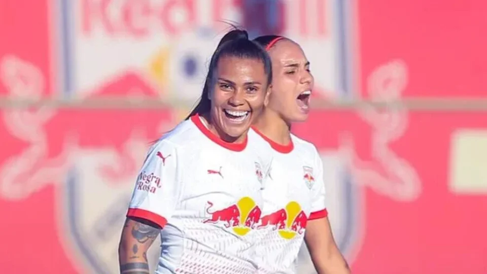 Bragantino supera Ferroviária em Atibaia e estreia com vitória no Brasileirão Feminino