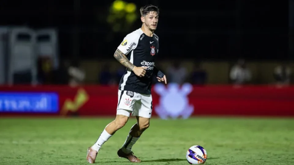 Resiliência e estratégia: Corinthians aposta em jogo defensivo e vence o Athletico-PR em Curitiba