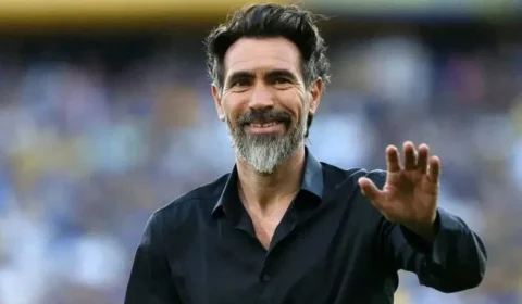 Atlético-MG aposta em carreira sólida marcada por vitórias e oficializa Eduardo Domínguez como novo técnico