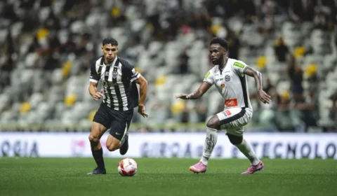 Atlético-MG e Remo empataram em jogo de muitos gols pelo Brasileiro.